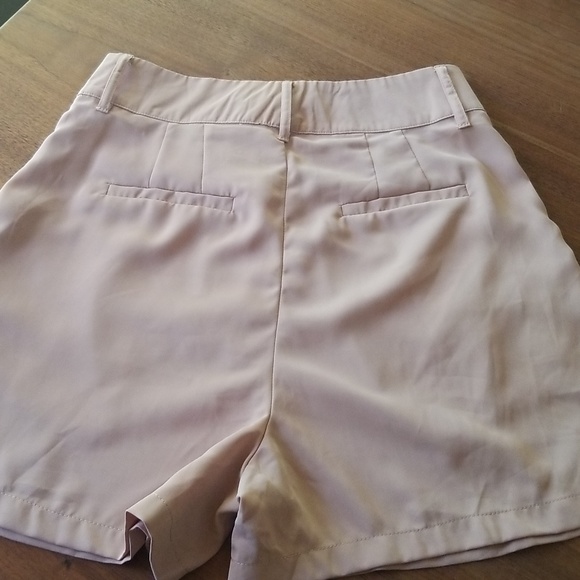 Classy rose gold dress shorts - Picture 2 of 4